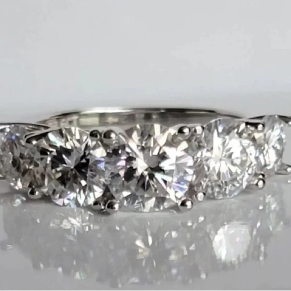 KindLuxuries 6ct diamond